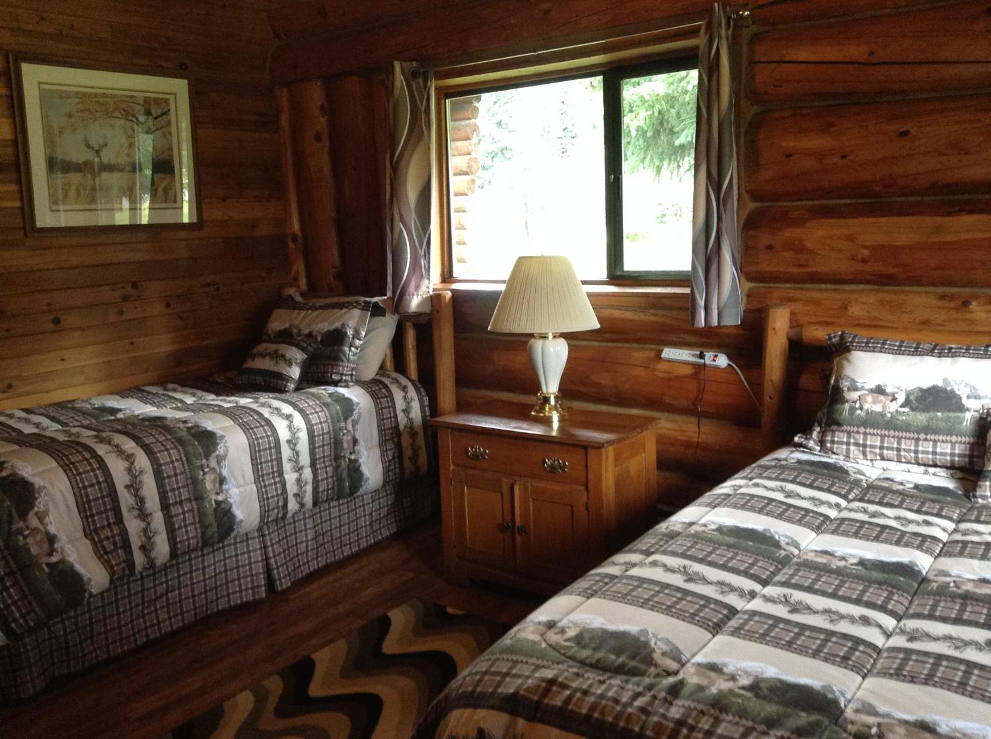 Summit River Lodge & Campsites Valemount Quarto foto